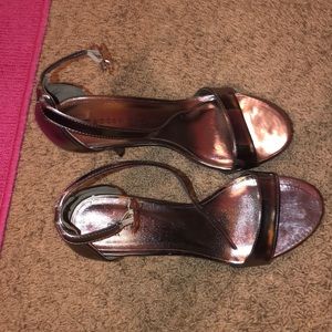 Silver madden girl shoes